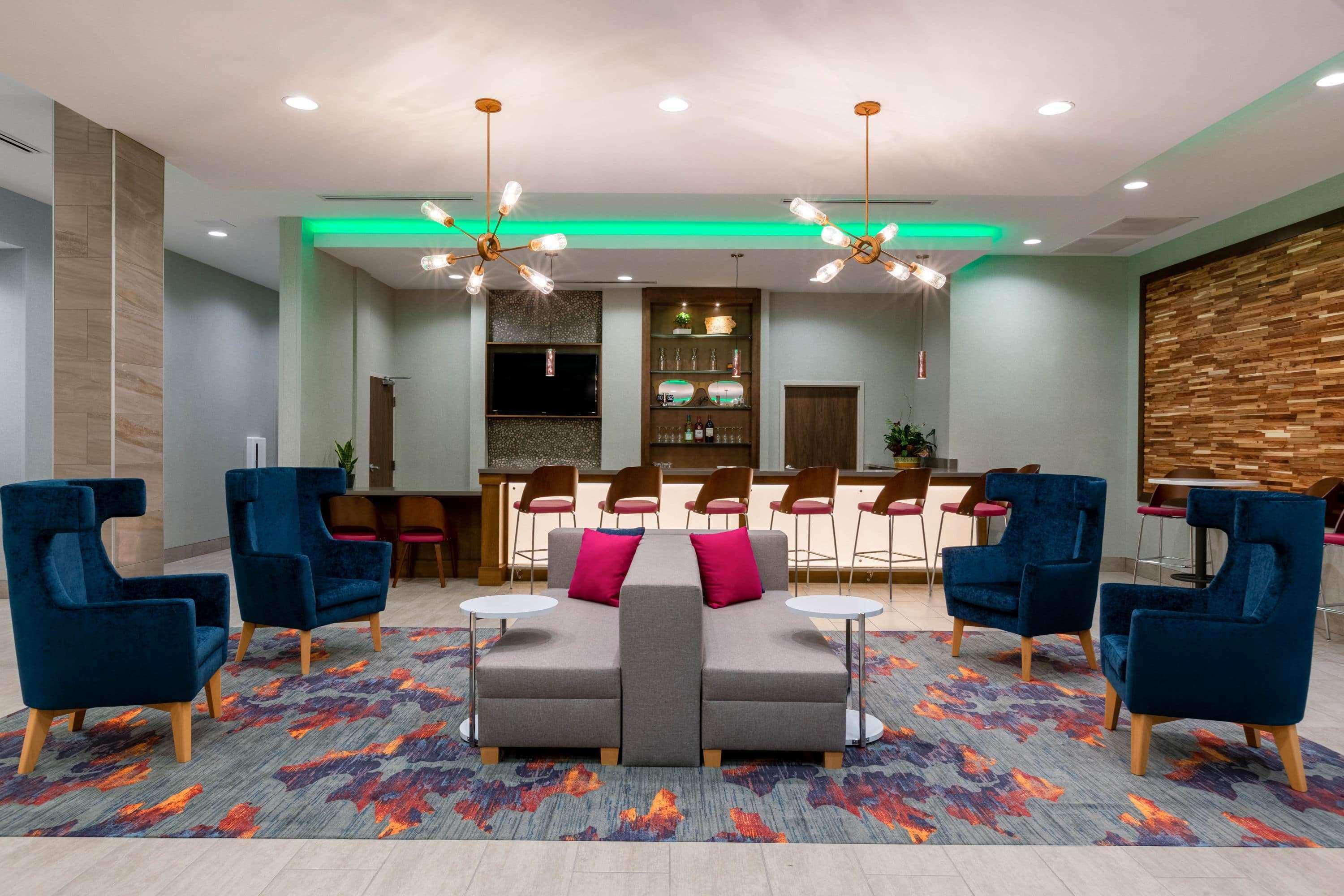 La Quinta By Wyndham Altoona Des Moines Hotel Exterior photo